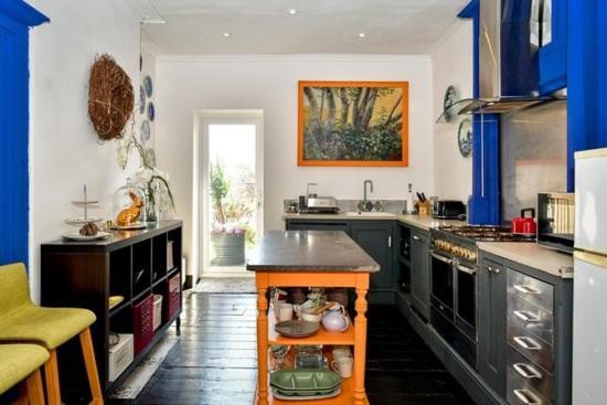 Quirky 4 Bedroom Apartment With Terrace Cardiff Bagian luar foto