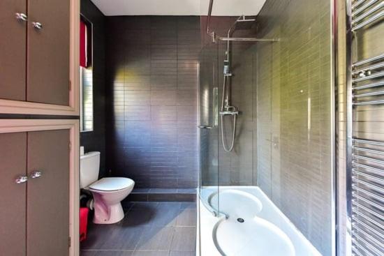 Quirky 4 Bedroom Apartment With Terrace Cardiff Bagian luar foto