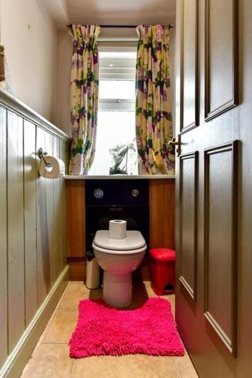Quirky 4 Bedroom Apartment With Terrace Cardiff Bagian luar foto