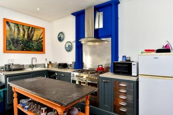 Quirky 4 Bedroom Apartment With Terrace Cardiff Bagian luar foto